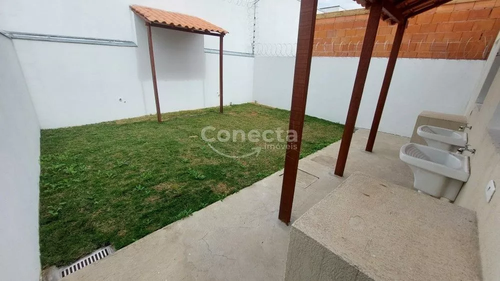 Casa à venda com 2 quartos, 68m² - Foto 6