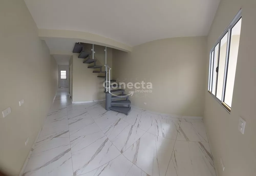 Casa à venda com 2 quartos, 68m² - Foto 2