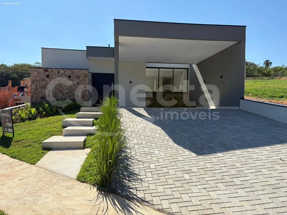 Casa, 4 quartos, 155 m² - Foto 1