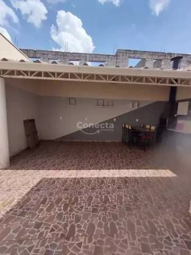 Casa de Condomínio à venda com 2 quartos, 77m² - Foto 2