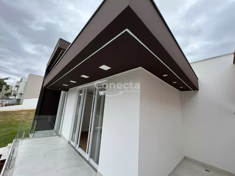 Casa de Condomínio à venda com 3 quartos, 220m² - Foto 4