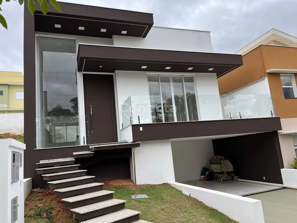 Casa de Condomínio à venda com 3 quartos, 220m² - Foto 1