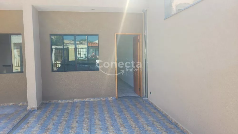 Casa à venda com 2 quartos, 57m² - Foto 2