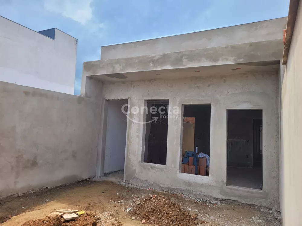 Casa à venda com 2 quartos, 80m² - Foto 2