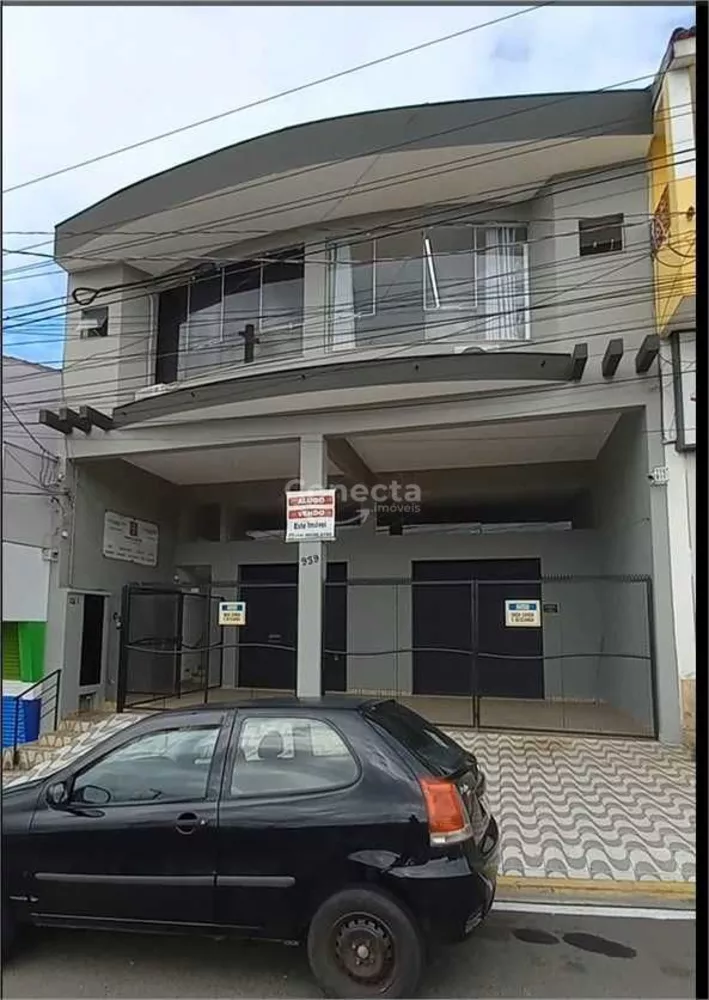 Prédio Inteiro à venda com 5 quartos, 600m² - Foto 1