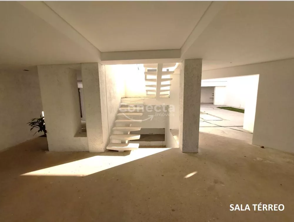 Casa de Condomínio à venda com 2 quartos, 550m² - Foto 3