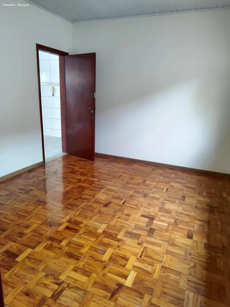 Casa, 3 quartos, 215 m² - Foto 2