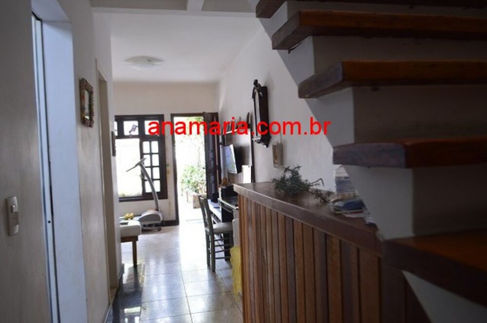 Casa à venda com 3 quartos, 110m² - Foto 2