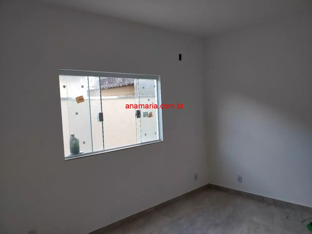 Casa à venda com 4 quartos, 180m² - Foto 4