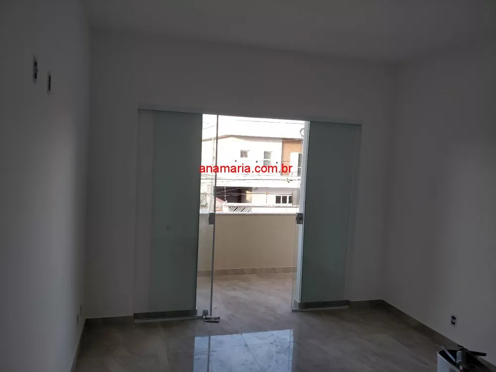 Casa à venda com 4 quartos, 180m² - Foto 8