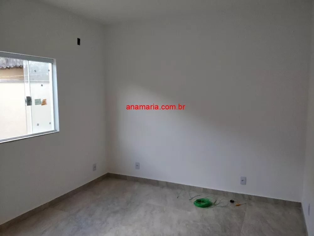 Casa à venda com 4 quartos, 180m² - Foto 3