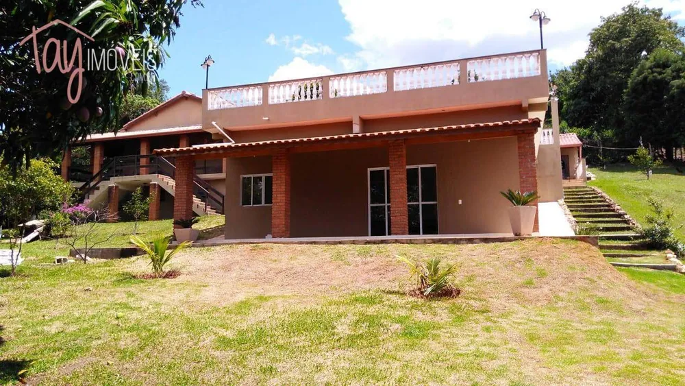 Chácara, 3 quartos, 4000 m² - Foto 1