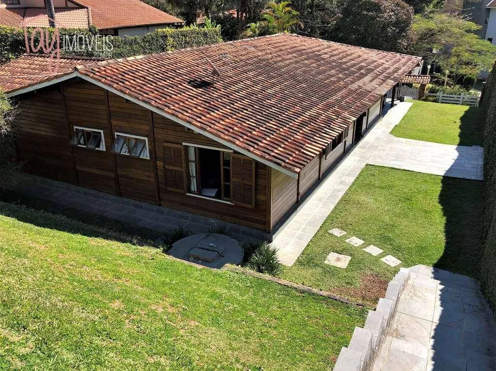 Casa, 3 quartos, 237 m² - Foto 1