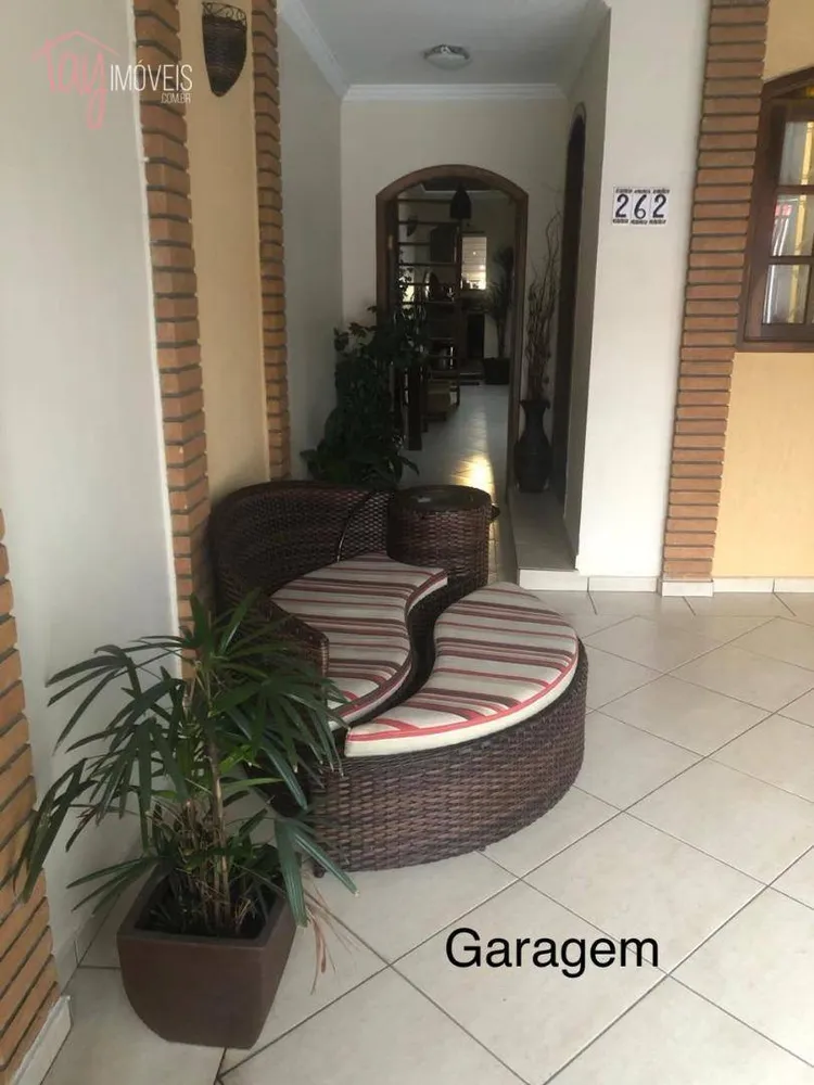 Casa, 3 quartos, 200 m² - Foto 2