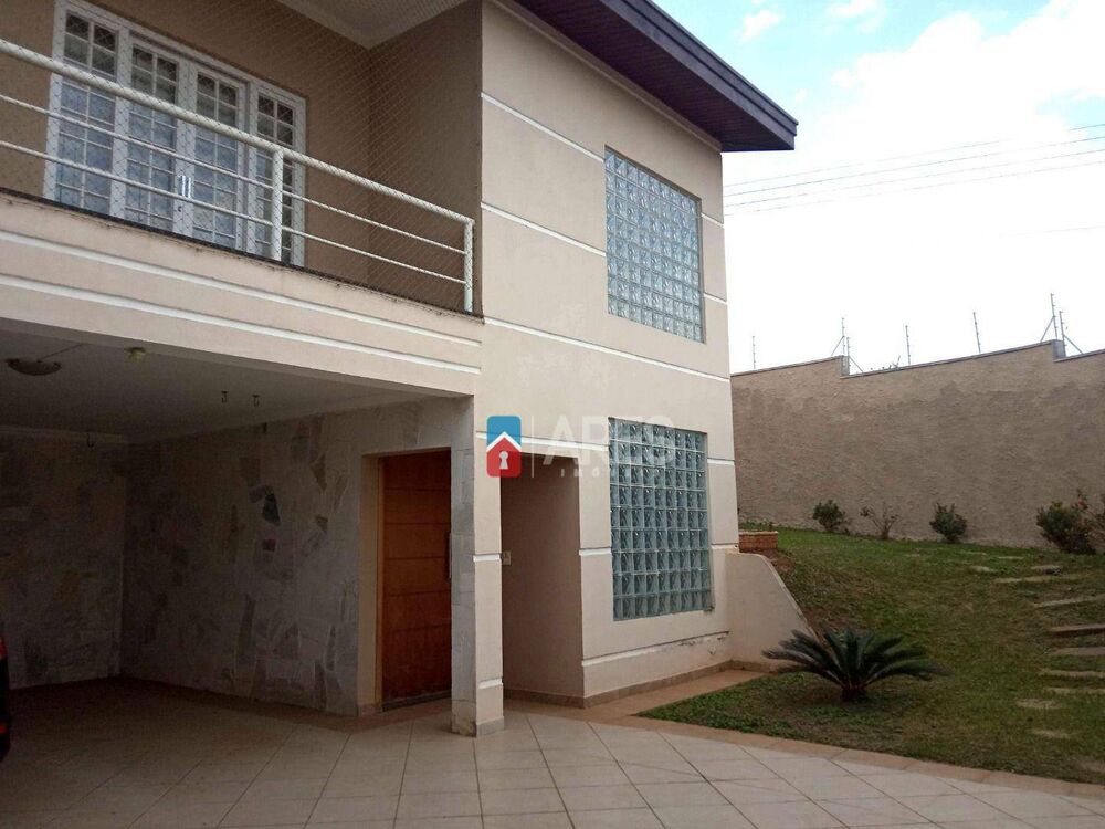 Casa, 3 quartos, 223 m² - Foto 4