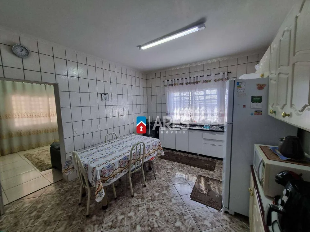 Casa, 4 quartos, 184 m² - Foto 3