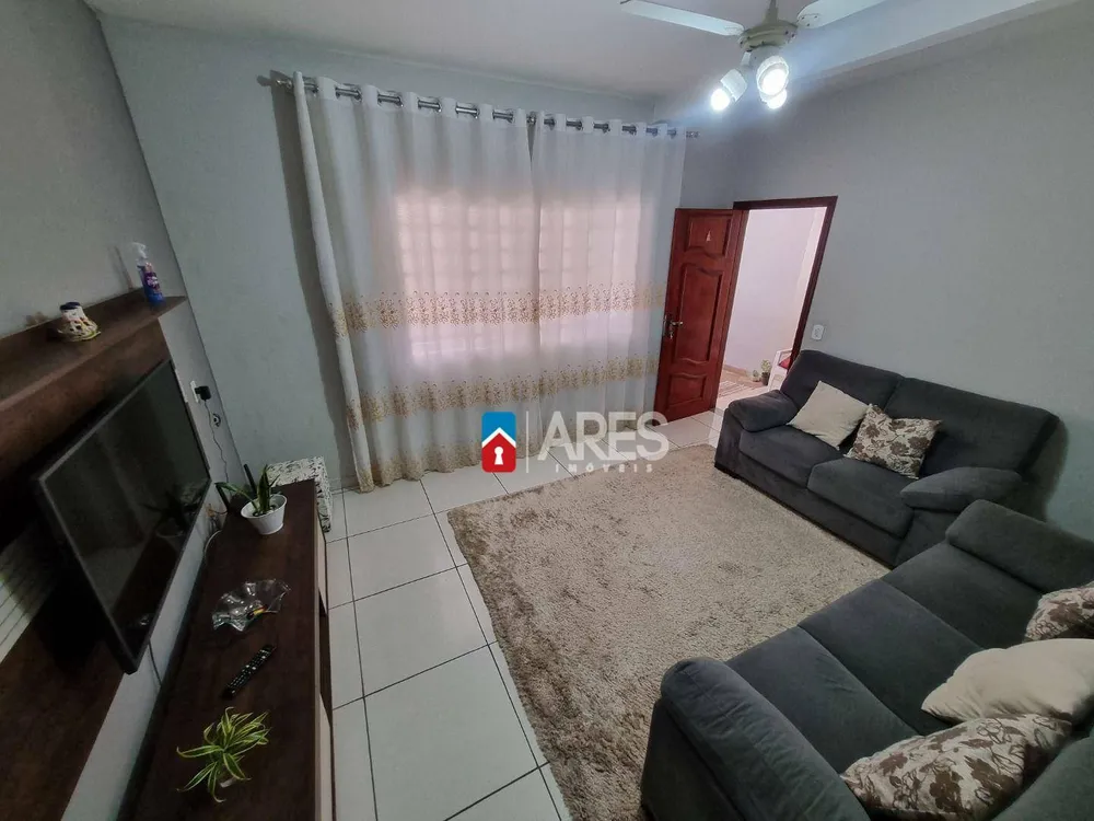 Casa, 4 quartos, 184 m² - Foto 2