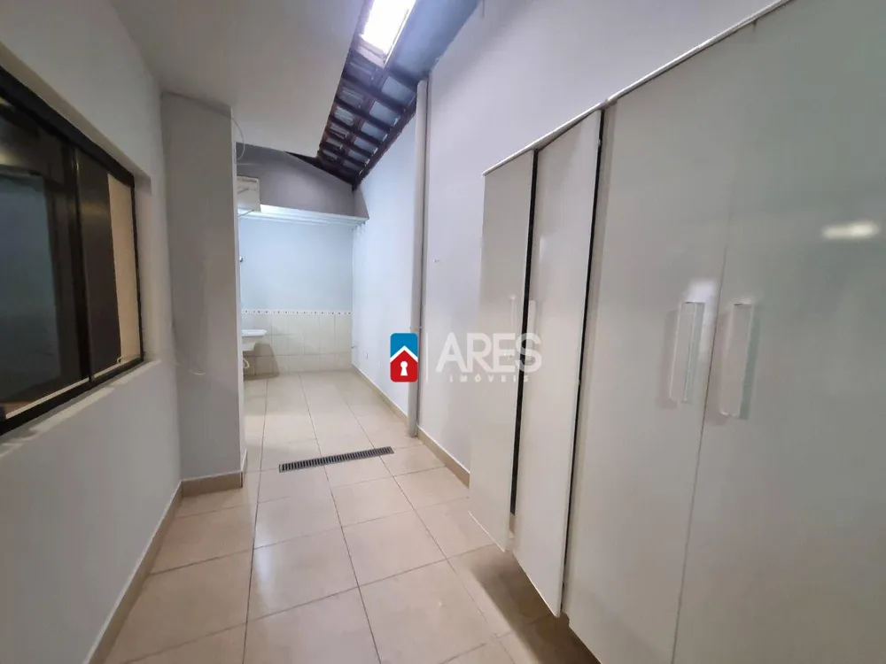 Casa, 3 quartos, 265 m² - Foto 4