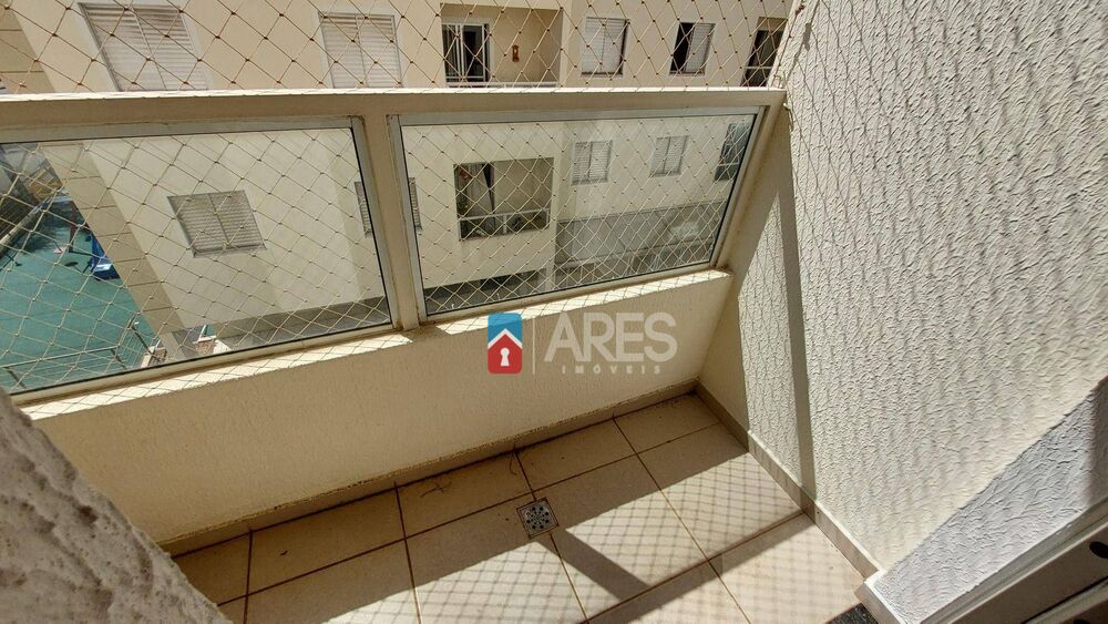 Apartamento à venda com 2 quartos, 57m² - Foto 4