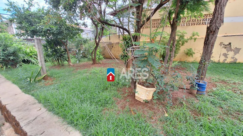 Casa, 4 quartos, 414 m² - Foto 1
