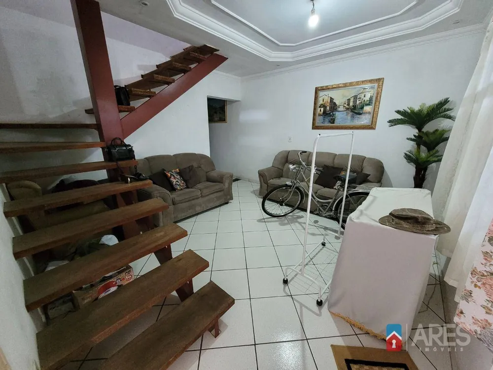 Casa, 3 quartos, 201 m² - Foto 3