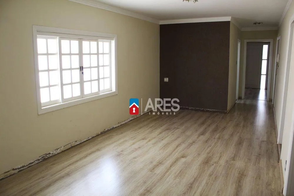 Casa, 4 quartos, 295 m² - Foto 3