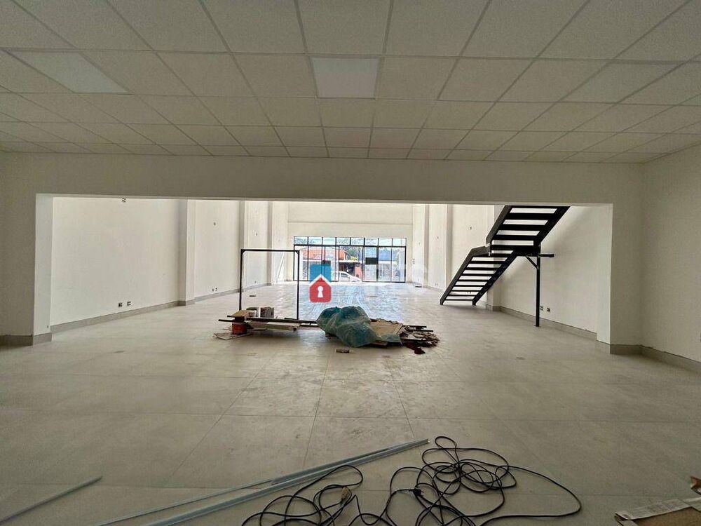 Loja-Salão, 320 m² - Foto 1