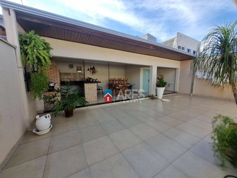 Casa, 3 quartos, 209 m² - Foto 4