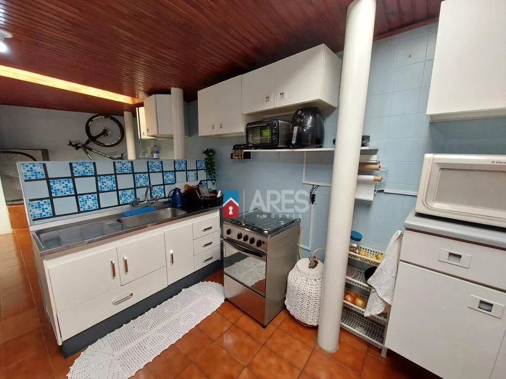 Casa, 3 quartos, 141 m² - Foto 2