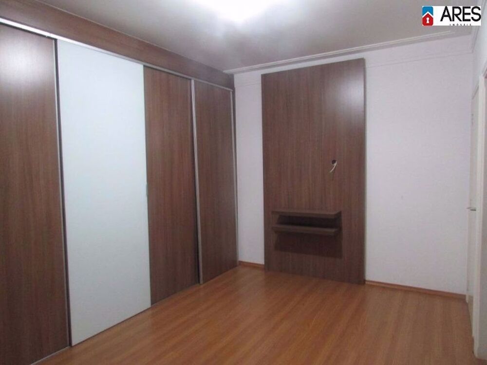 Casa, 4 quartos, 340 m² - Foto 1