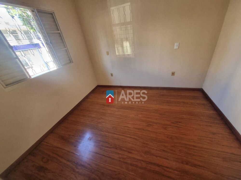 Casa, 4 quartos, 146 m² - Foto 3