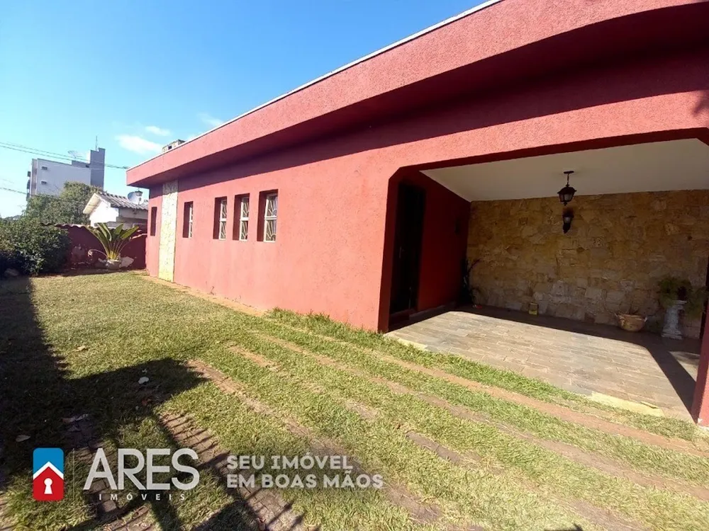 Casa, 4 quartos, 350 m² - Foto 2