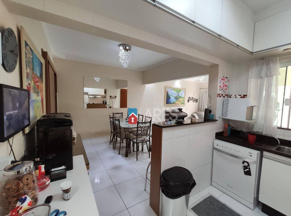 Casa, 3 quartos, 138 m² - Foto 2