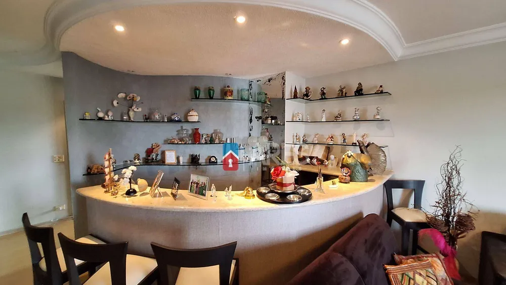 Apartamento, 3 quartos, 196 m² - Foto 12
