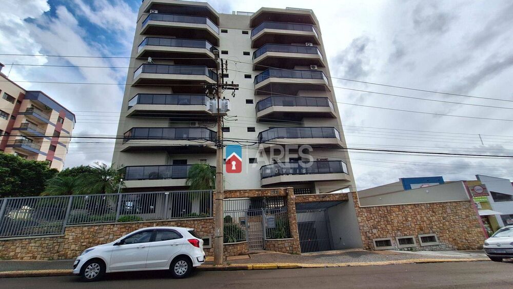 Apartamento, 3 quartos, 196 m² - Foto 1