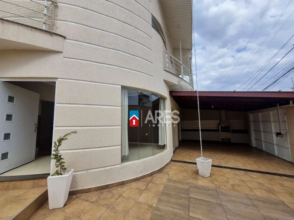 Casa, 3 quartos, 197 m² - Foto 3