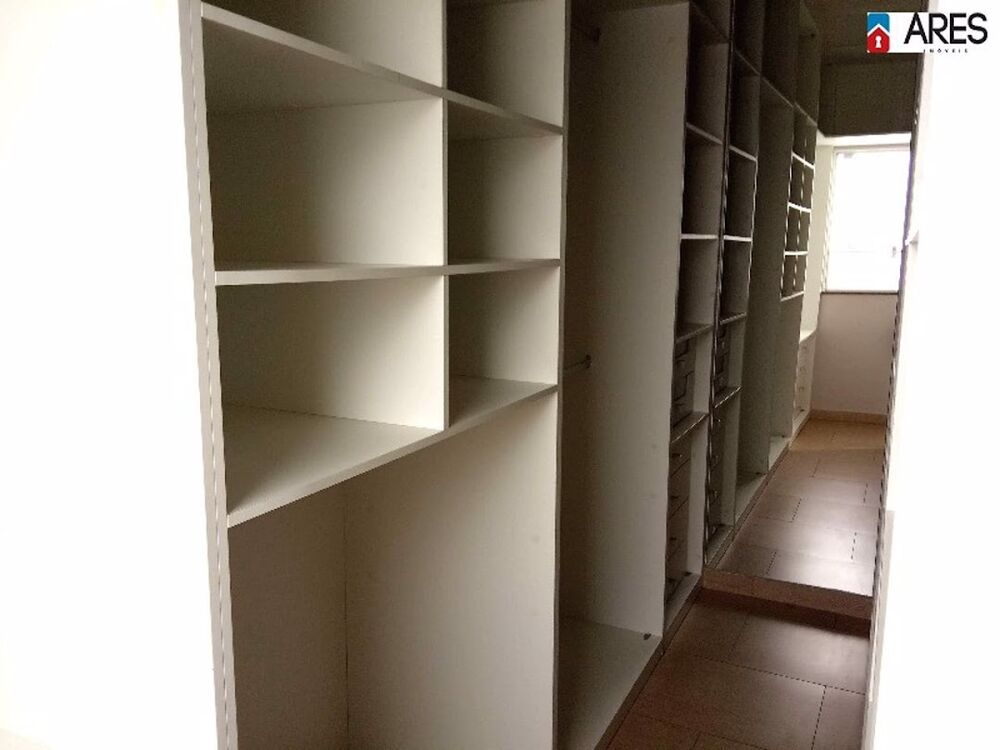 Casa, 3 quartos, 197 m² - Foto 1