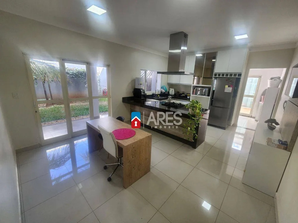 Casa, 4 quartos, 290 m² - Foto 4