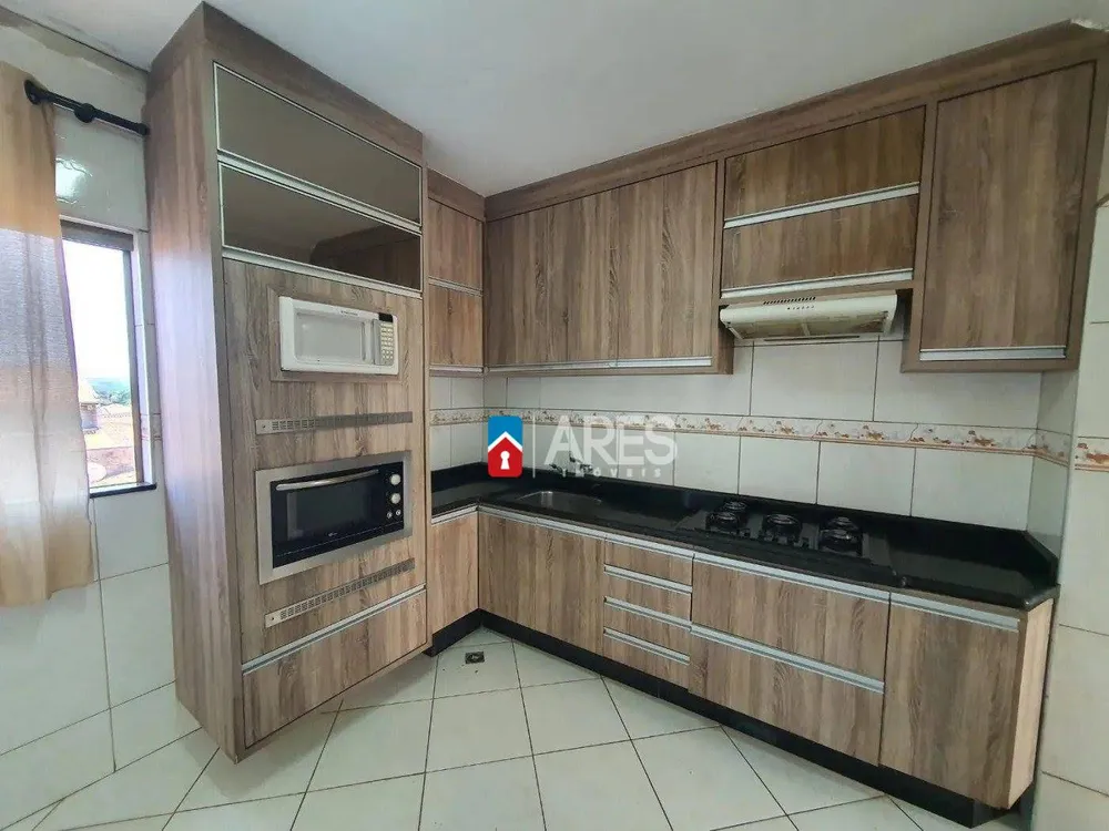 Casa, 5 quartos, 224 m² - Foto 4