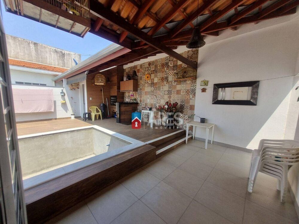 Casa, 4 quartos, 203 m² - Foto 2