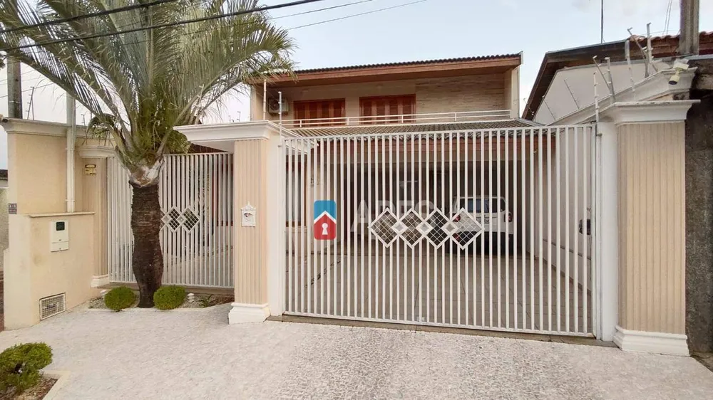 Casa, 3 quartos, 380 m² - Foto 1