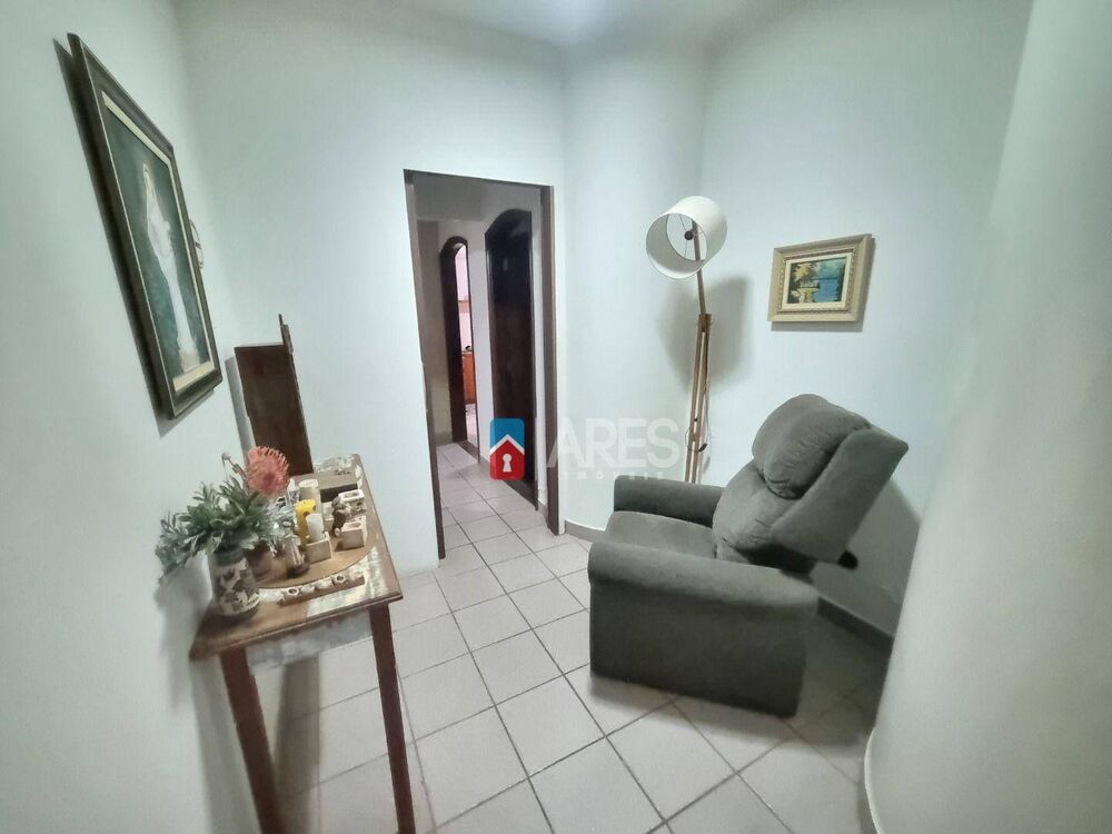 Casa, 5 quartos, 220 m² - Foto 2