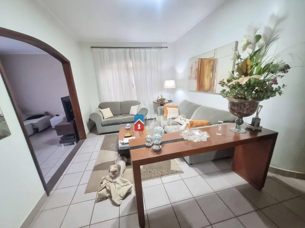 Casa, 5 quartos, 220 m² - Foto 10