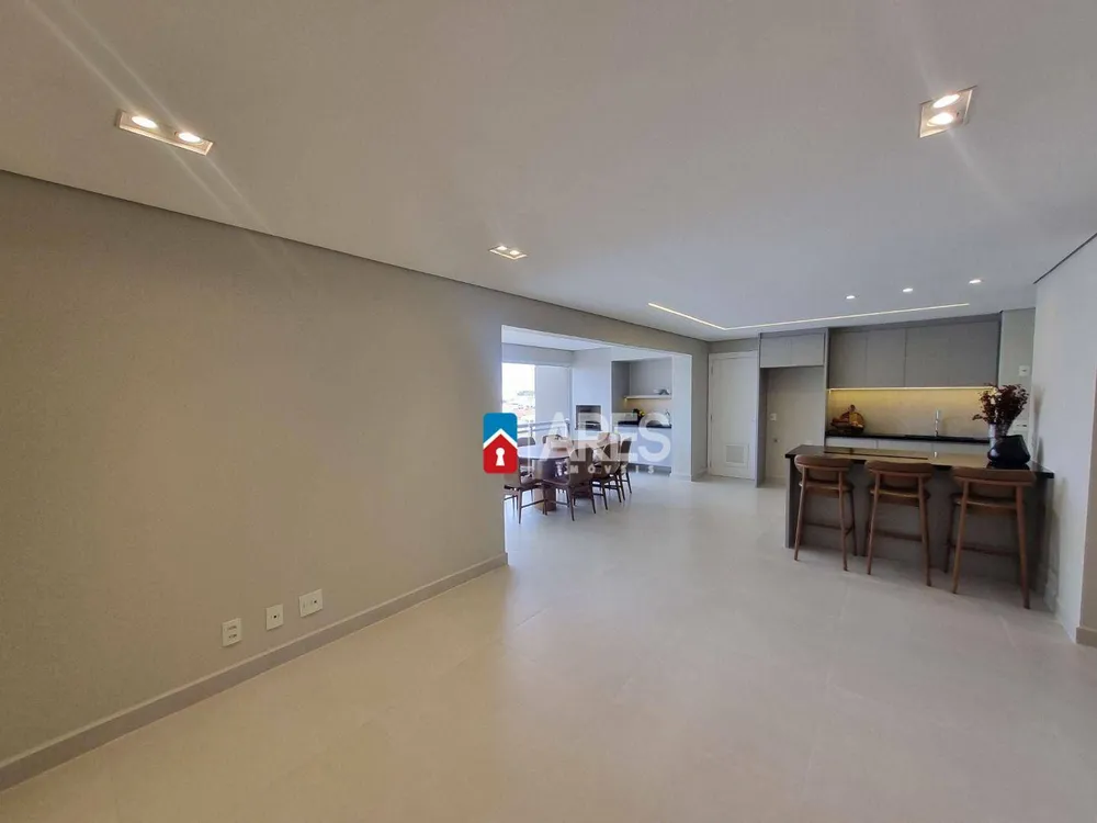 Apartamento, 3 quartos, 121 m² - Foto 2