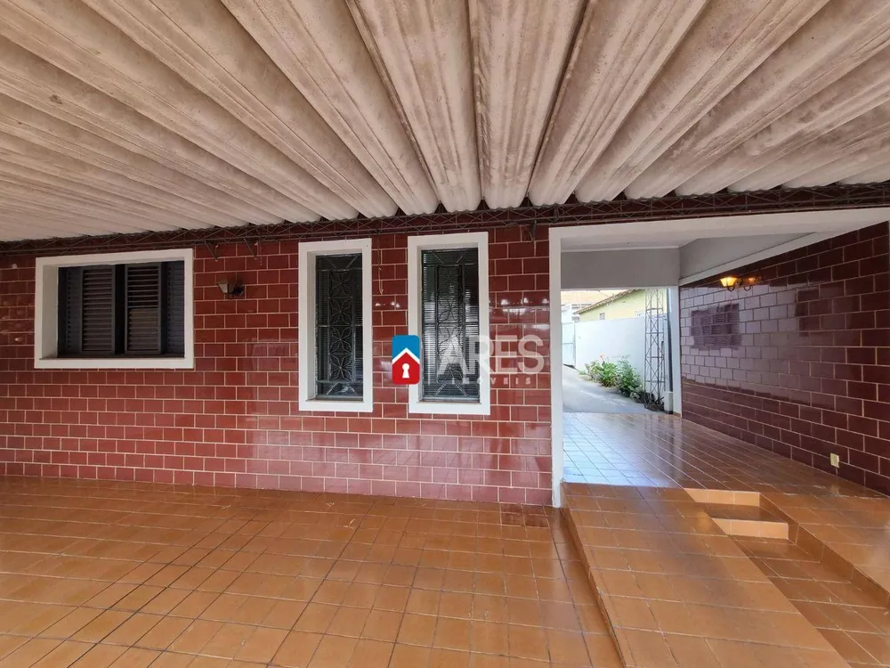 Casa, 4 quartos, 272 m² - Foto 2