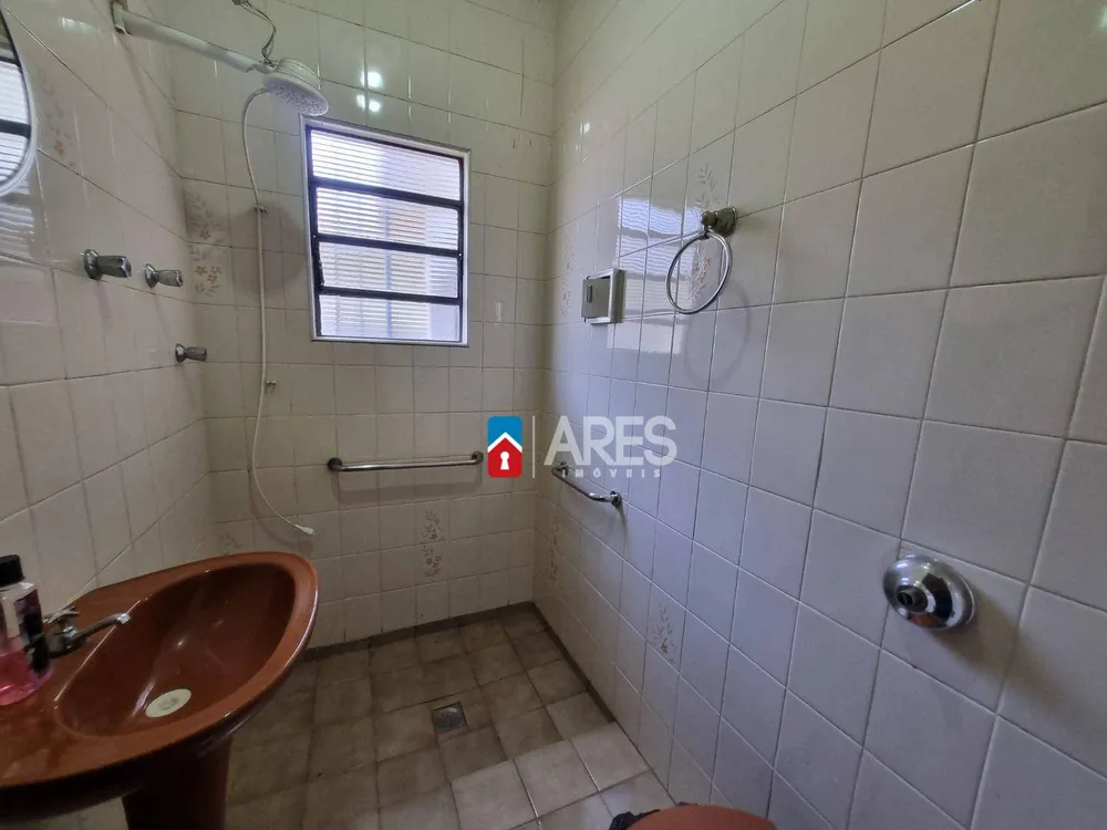 Casa, 4 quartos, 272 m² - Foto 3