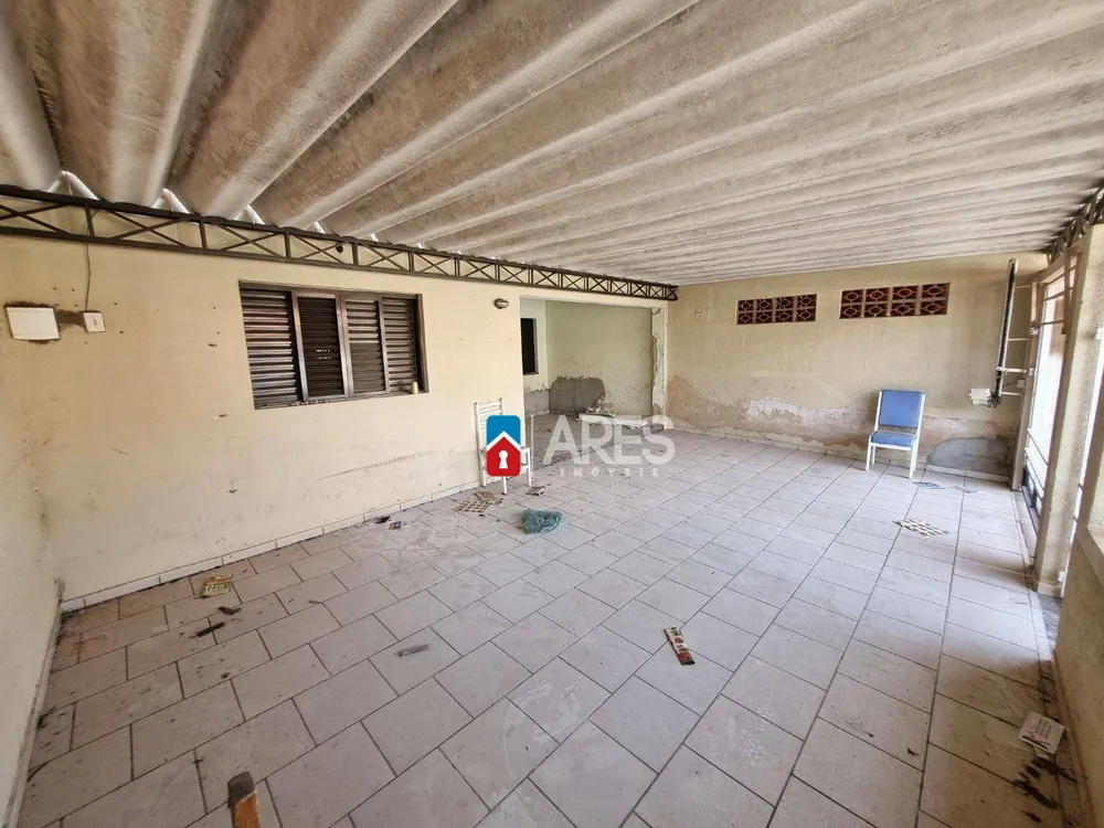 Casa, 3 quartos, 137 m² - Foto 2