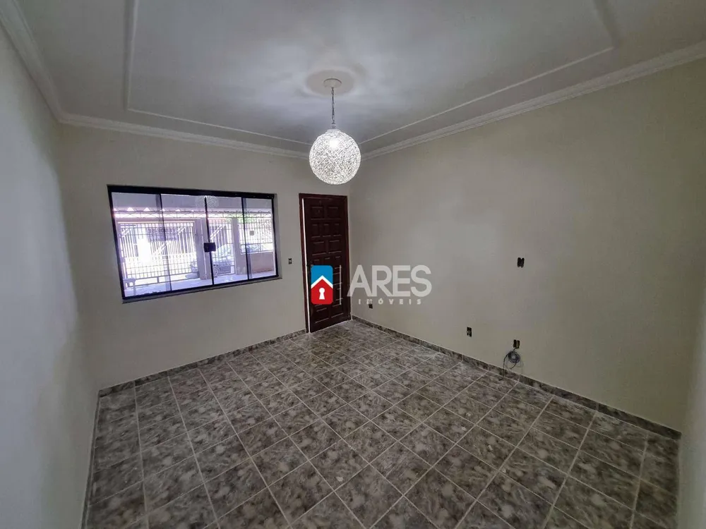 Casa, 3 quartos, 137 m² - Foto 4