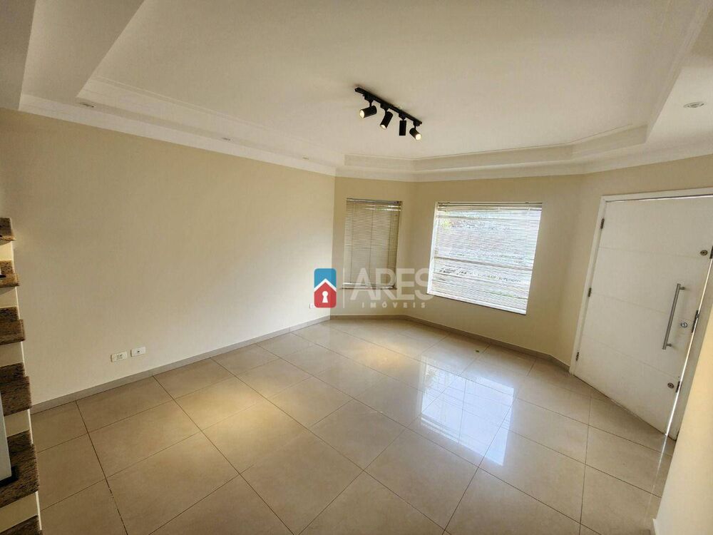 Casa à venda com 4 quartos, 287m² - Foto 2