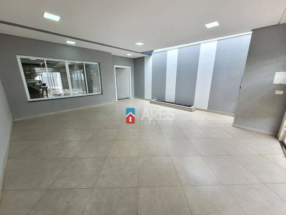 Casa, 3 quartos, 156 m² - Foto 1